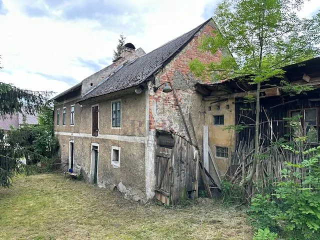 Prodej pozemku 3560 m²